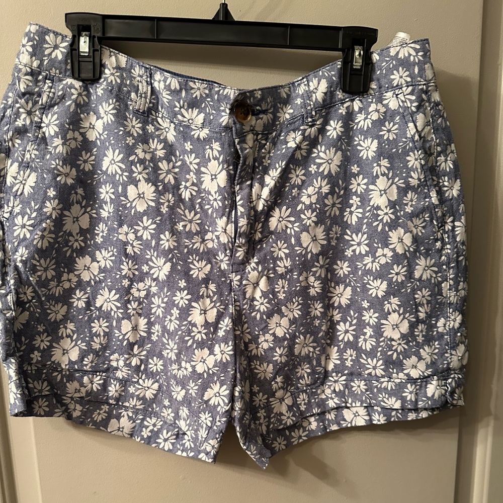 Old navy floral print high rise shorts